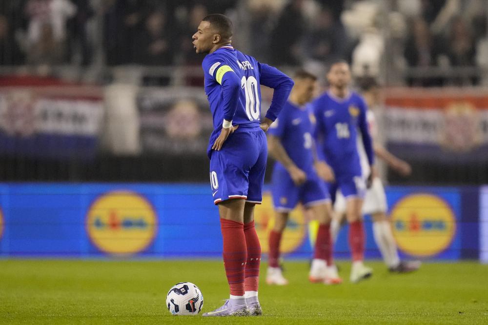 上海U20男足球员：感谢徐根宝指导，81岁高龄还尽力陪伴我们